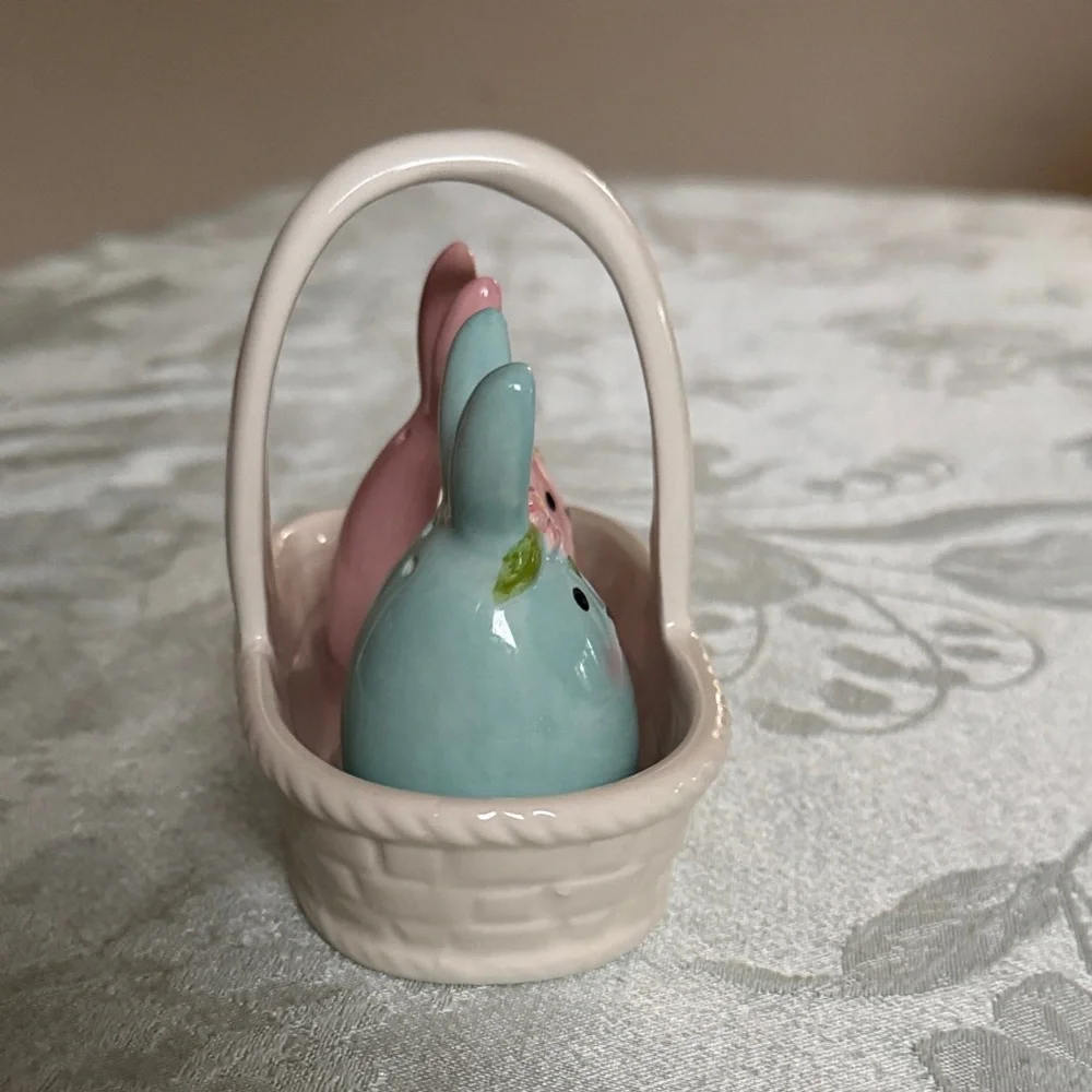 Ceramic Bunny Salt & Pepper Shaker Set in Pink and Light Blue